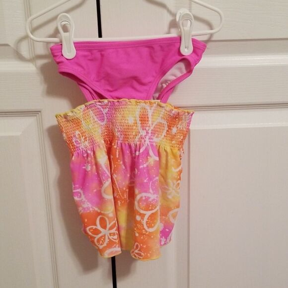 Bathing Suit - Picture 1 of 3